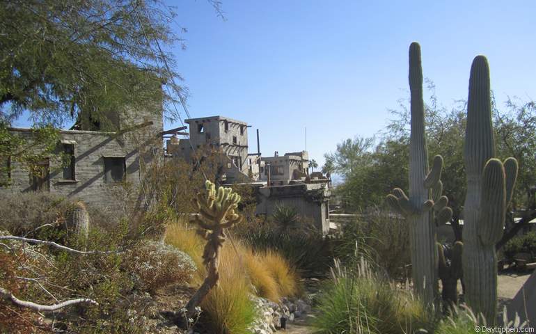 Cabot's Pueblo Museum Palm Springs Day Trip
