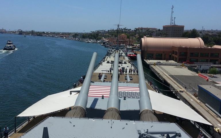 USS Iowa San Pedro
