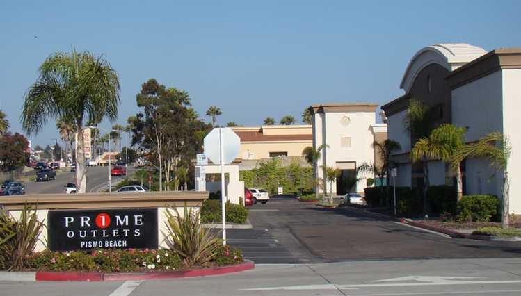 Pismo Beach Outlet Mall