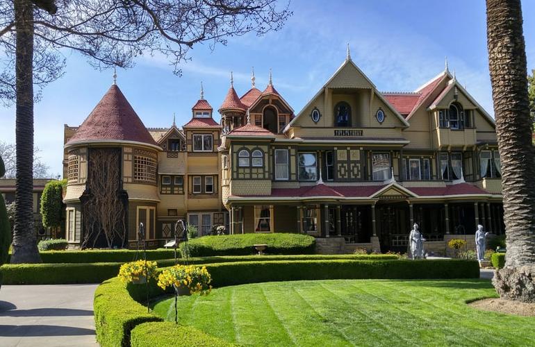Winchester Mystery House Roadside Attraction